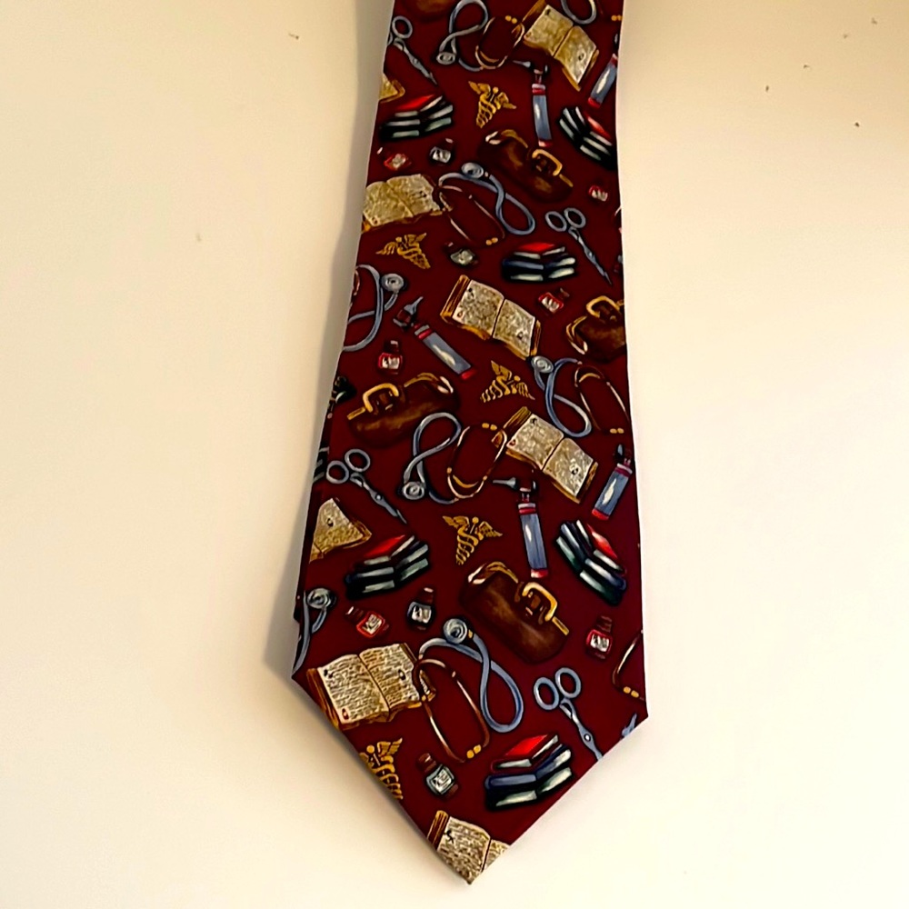 Doctor/Medical Motif silk tie LIKE NEW